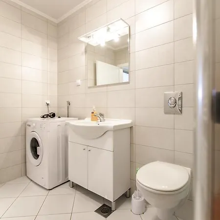 Oliva Lozica Apartment *