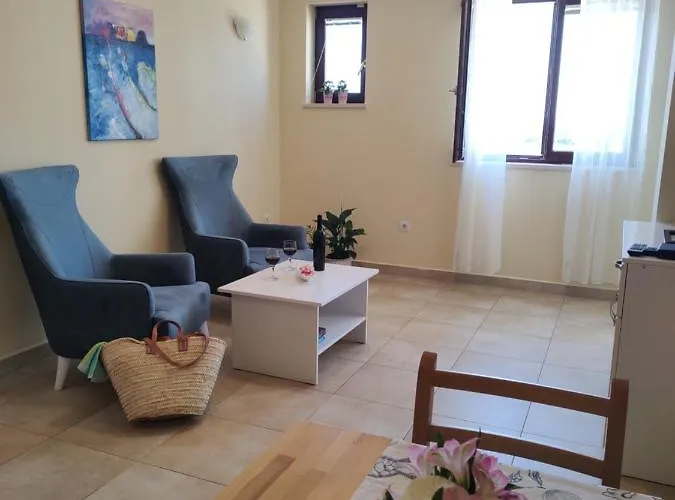 Apartamento Oliva Lozica *