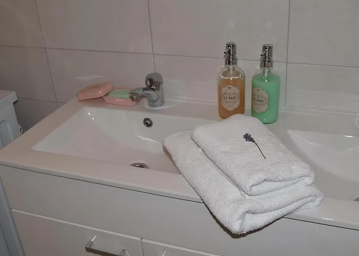 Oliva Lozica Apartamento *