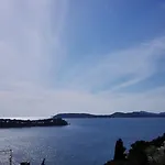 Oliva Lozica Apartman *