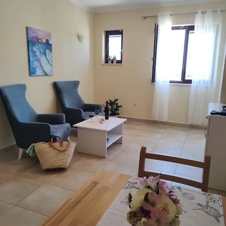 Appartamento Oliva Lozica *